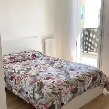 Confort A Deux Pas Du Metro Homestay